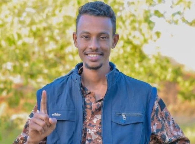 بعد إتهامه ببيع الأسلحة.. بماذا عاقب لواء البراء أحد عناصره!!