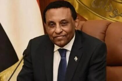 رئيس الوزراء ينفي خبراً أقلق الرأي العام !!