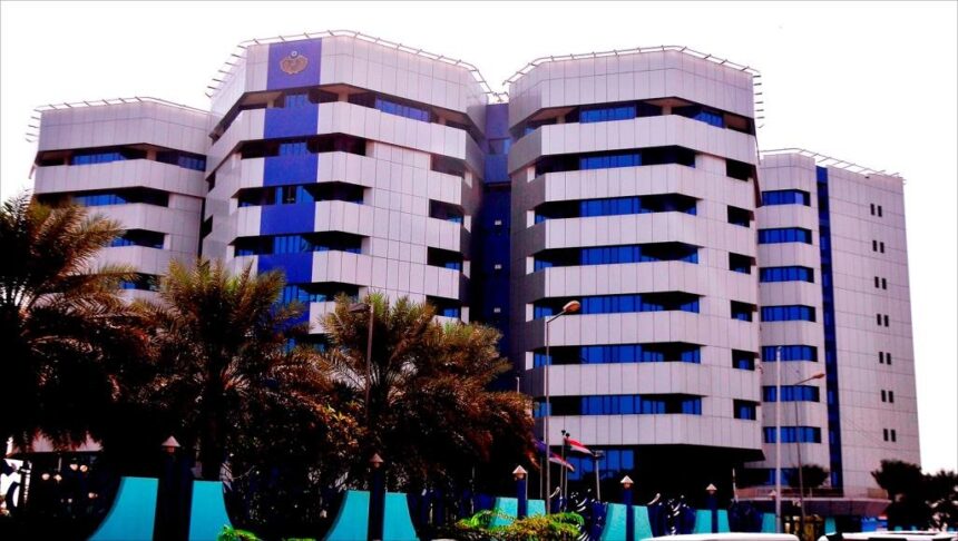 بنك السودان يصدر توجيهات عاجلة بشأن إستيراد المشتقات النفطية