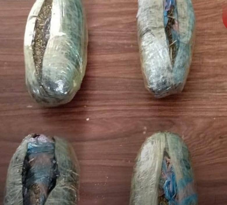 توقيف باص سياحي.. والأمن يعثر على ضبطية خطيرة