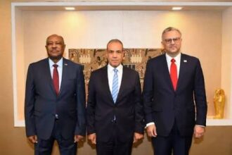 تحرك دبلوماسي جديد.. لقاء يجمع القاهرة والخرطوم وواشنطن لأجل السودان