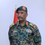 انهيار مستمر وقفزة قياسية للدولار.. البرهان يتحرك لإحتواء الأزمة الإقتصادية !!