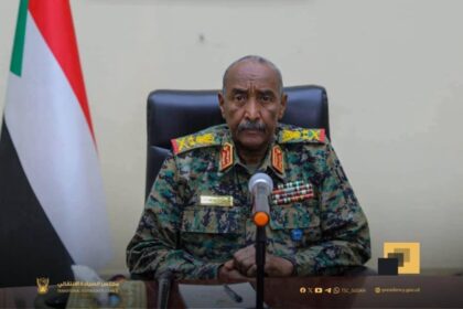 البرهان يبعث ببرقية إلى سلفاكير