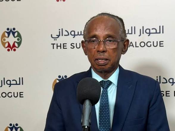 الحوار السوداني يقترب من مرحلة جديدة.. عثمان ميرغني يكشف تفاصيل لقاء مع الكتلة الديمقراطية