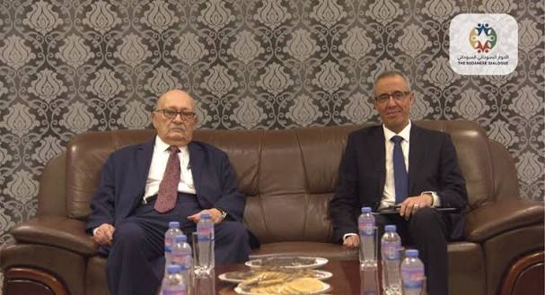 مصر تدخل على خط الحوار السوداني.. ماذا دار في لقاء السفير المصري بالخرطوم!!
